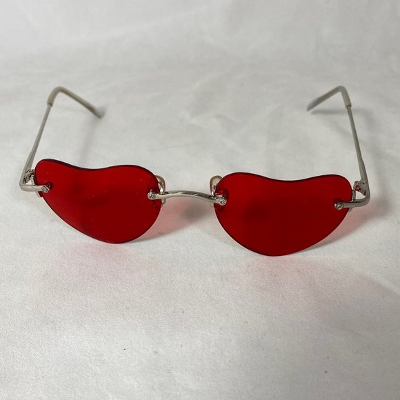 LOVE Sunglasses - Picture 1 of 8